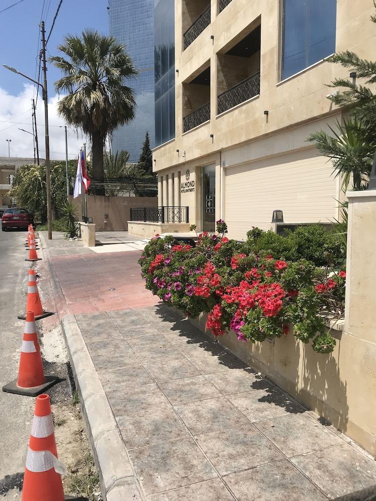Almond Hotel Apartments Amman Dış mekan fotoğraf